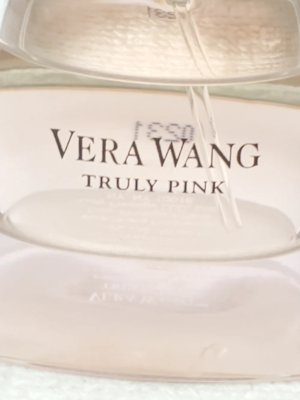 Vera Wang Truly Pink Eau De Parfum Spray 1.7 oz / 50ml for Women Vintage - Picture 2 of 9